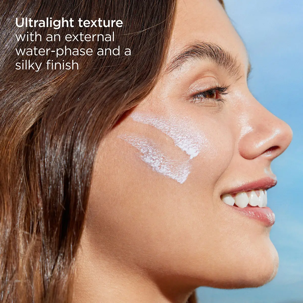 ضدآفتاب فیوژن واتر مجیک SPF50 ایزدین